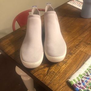 Light purple Rothy Chelsea